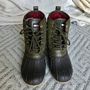 Tommy Hilfiger Women’s Lace up Duck Boots-Brand new, never worn